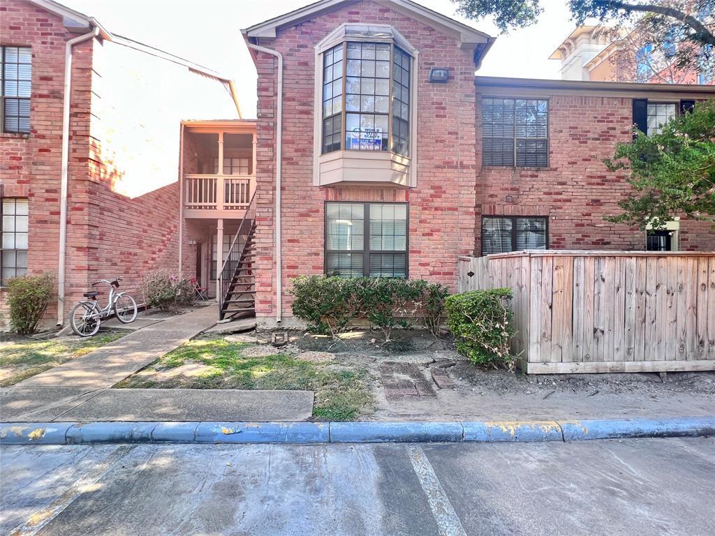 Primary Photo - 2255 Braeswood Park Dr