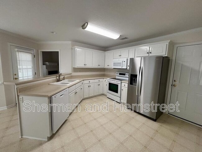 Building Photo - 389 Sandleton Way