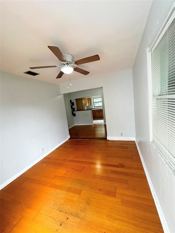 Foto del edificio - 5620 Pierce St