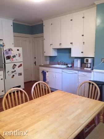 Primary Photo - 303 Lake Ave