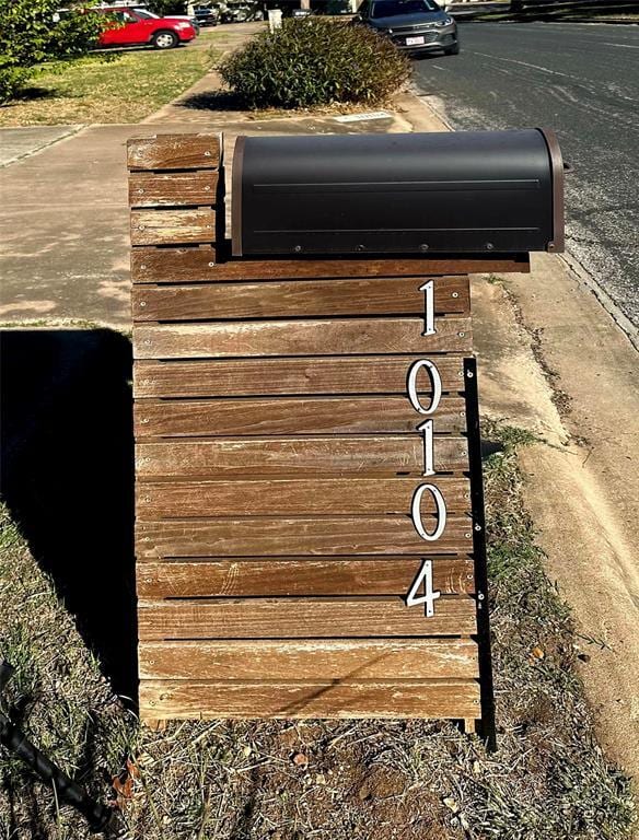 Foto del edificio - 10104 Missel Thrush Dr