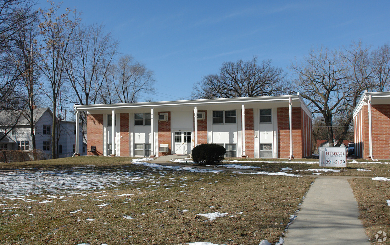 Primary Photo - Heritage Apartments