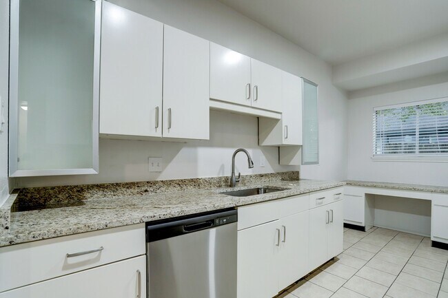 Foto del edificio - 11103 Almond Grove