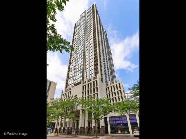 Foto del edificio - 1122 N Clark St