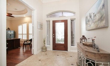 Building Photo - 1525 Briar Bend Dr