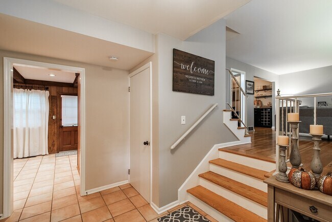Foto del edificio - 3 Bed 2.5 Bath in Overland Park Nall Hills