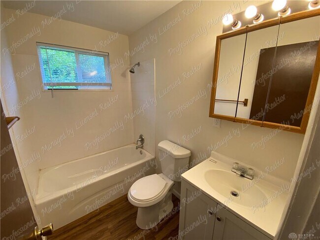 Building Photo - 5561 Misty Ln