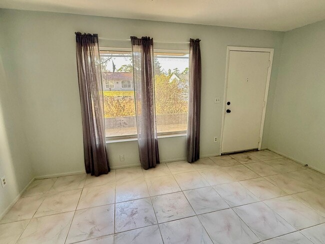 Building Photo - Charming 2 Bedroom, 2 Bathroom Single-Family Home in the Orlando Area!