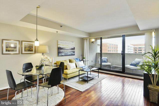 Foto del edificio - 2311 M St NW