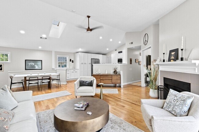 Foto del edificio - 86 Bradford Commons Ln
