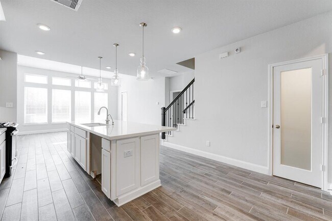 Building Photo - 10110 Water Harbor Dr