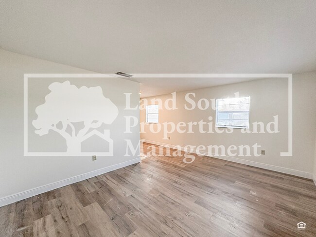 Foto del edificio - 518 W Belmar St