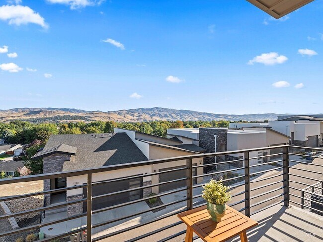 Foto del edificio - 1251 E Echelon Rdg Ln