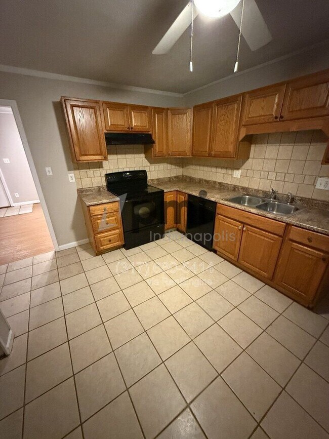 Foto del edificio - 7387 E 54th St