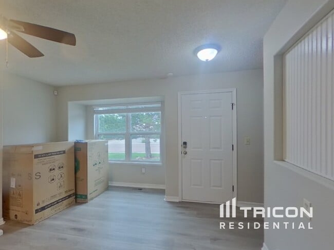 Building Photo - 6935 Fountain Ridge Cir