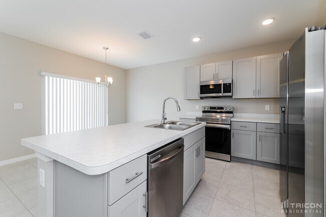 Building Photo - 1208 Salisbury Dr