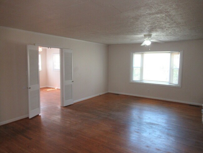 Foto del edificio - Charming Brick Ranch in a Convenient Lincolnton Location!