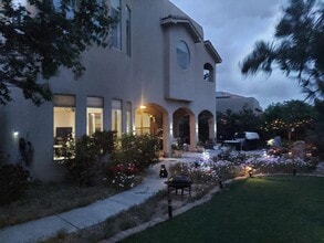 Building Photo - 1124 San Augustin Dr