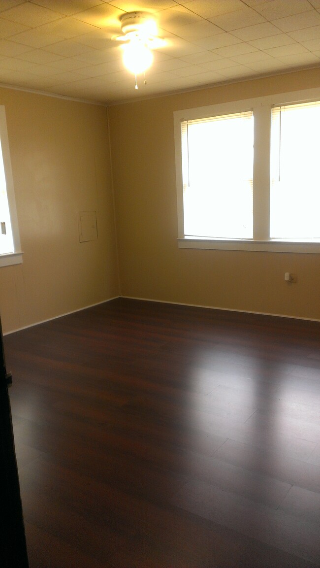 Bedroom 1 - 139 Colonial Avenue