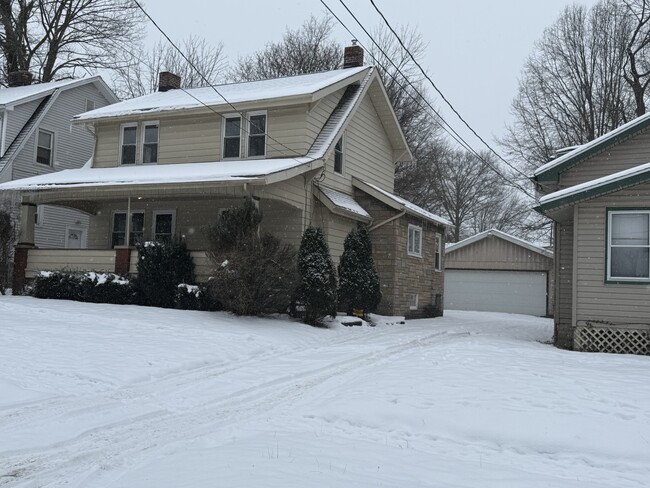 Foto del edificio - 171 Erskine Ave