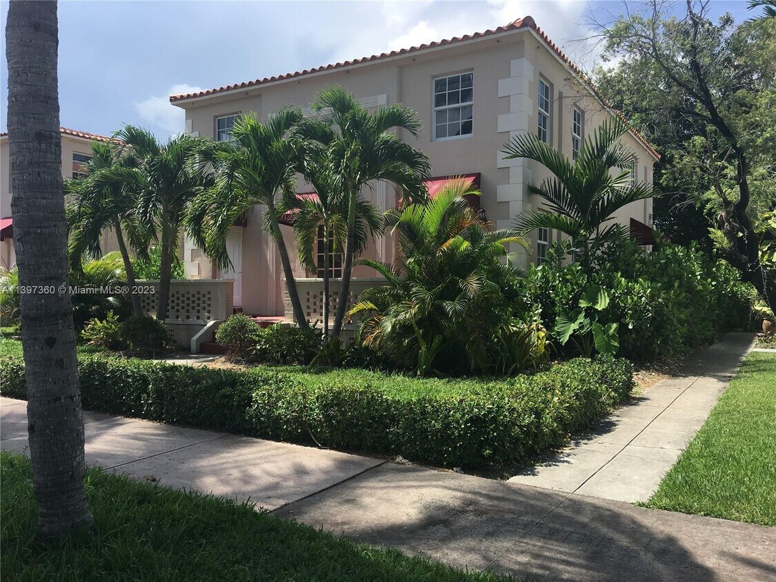 19 Sidonia Ave Unit 8, Coral Gables, FL 33134 Apartment for Rent in