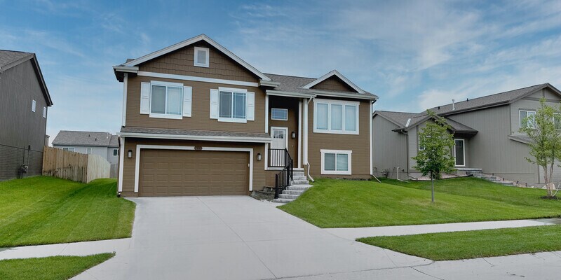 Primary Photo - 7905 N 148th St