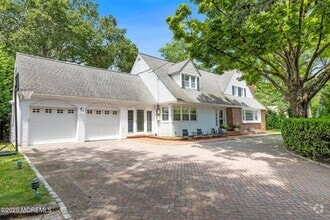 Building Photo - 634 Windermere Ave