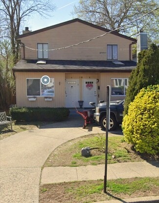Building Photo - 12B Pequot Ave