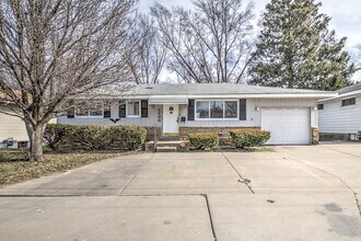 Building Photo - 1700 Patterson Rd