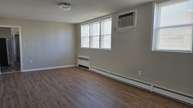 Foto del edificio - 667 Broadway