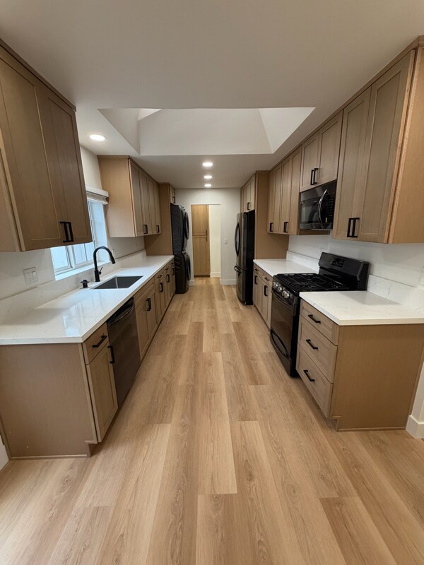 Primary Photo - 363 Wisconsin Ave