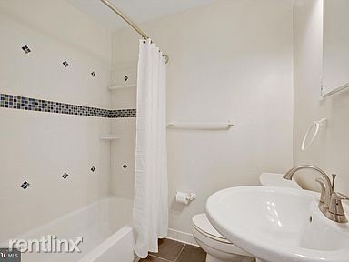 Building Photo - 3 br, 2 bath House - 4619 Briarclift Rd
