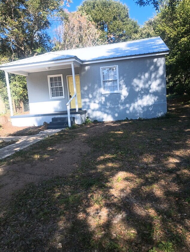 Foto principal - 222 Willow St