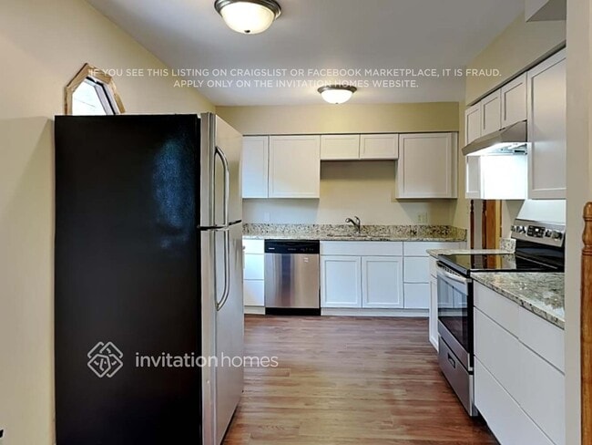 Building Photo - 2457 Spruce Pl