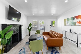 Building Photo - 316 E Amelia St