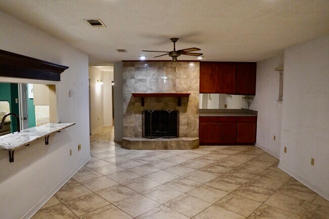 Building Photo - 224 Ocean Dr