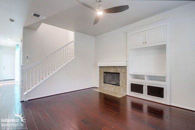 Foto del edificio - Gorgeous 3Bdm 2.5Ba Home in Black Mountain Ranch Neighborhood