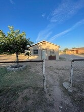 Building Photo - 2404 Howard Rd