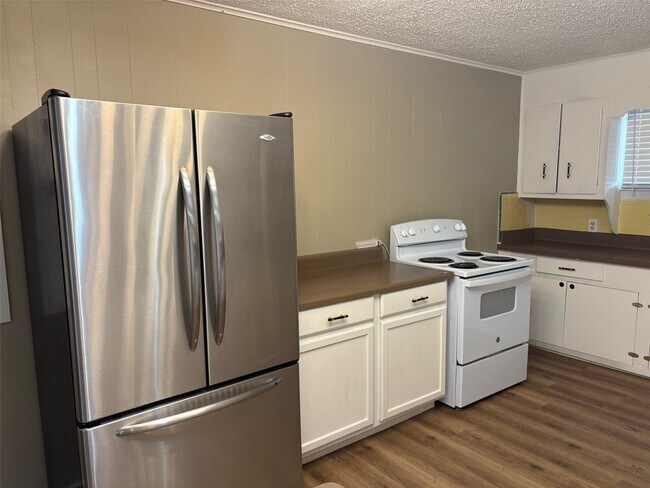 Foto del edificio - 159 Oak Dr