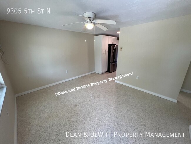 Foto del edificio - 9305 5th St N