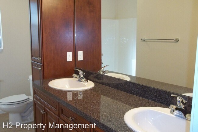 Foto del edificio - 2440 Ramblewood Ct