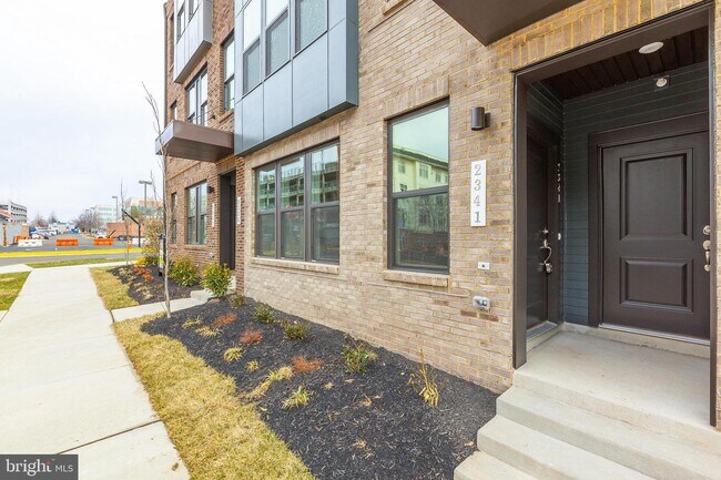 Foto del edificio - 2341 LIBERTY Loop