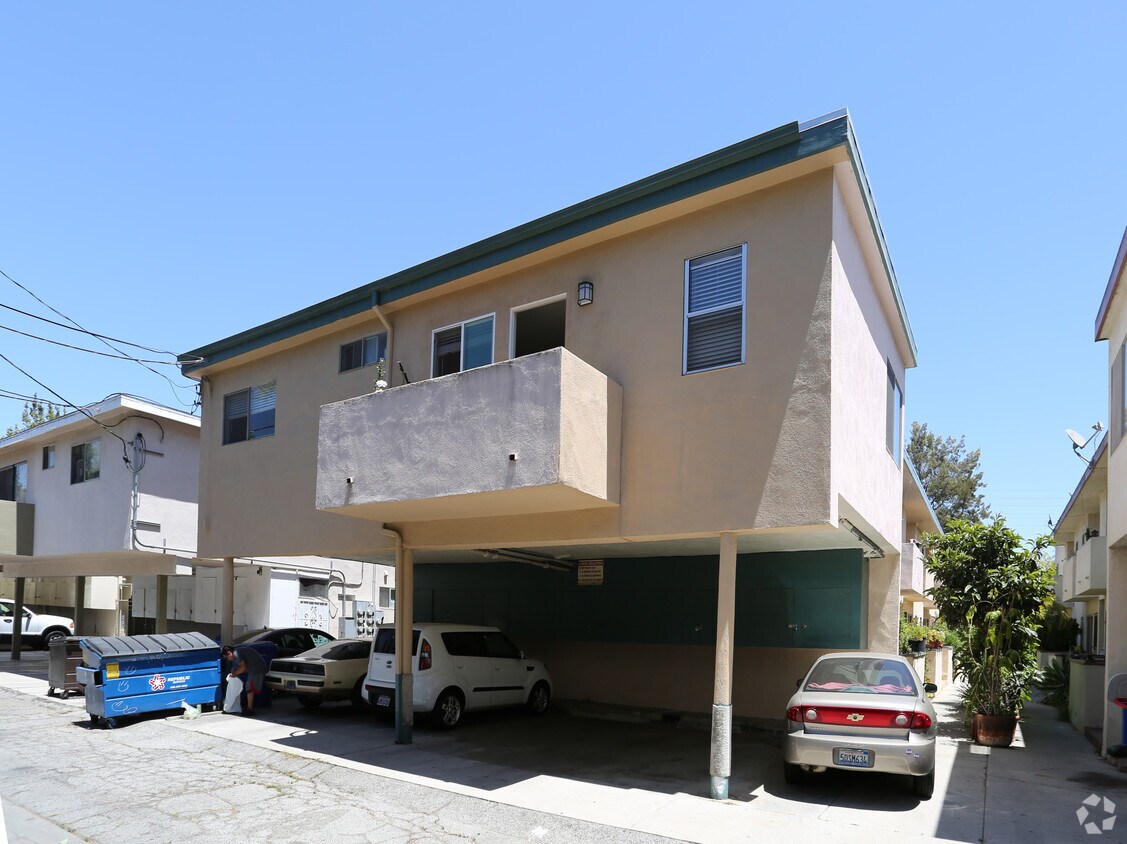 Building Photo - 3655 McLaughlin Ave
