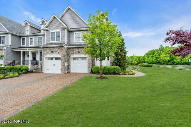 Foto del edificio - 47 McCormick Ave N