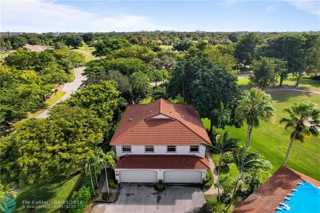 Building Photo - 4080 W Palm Aire Dr