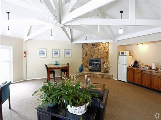 Interior Photo - Oak Forest Townhomes & Apartments