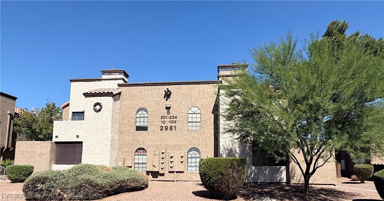 Primary Photo - 2981 Juniper Hills Blvd