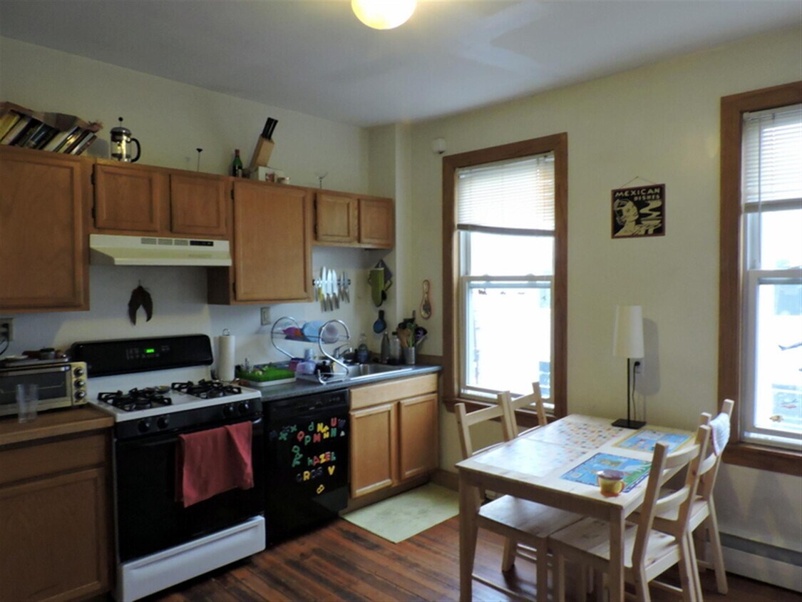 Foto principal - 4 Beacon St