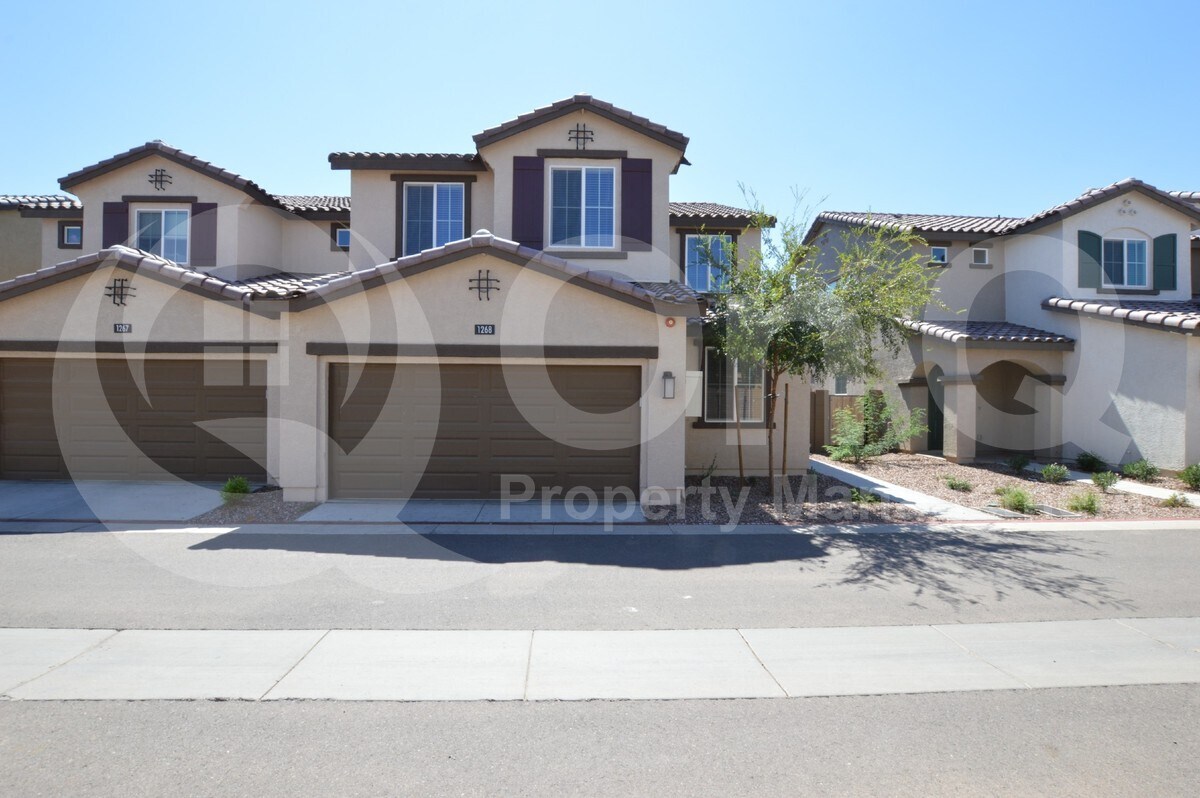 Photo - 1255 North Arizona Avenue