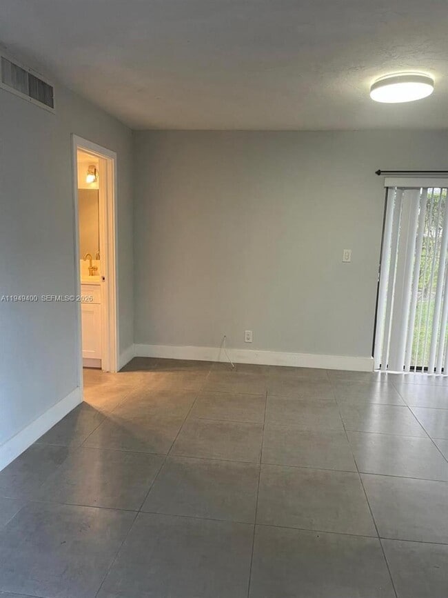 Foto del edificio - 13292 NW 5th St